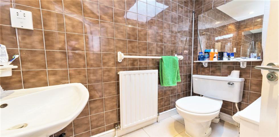 			2 Bedroom, 1 bath, 1 reception Apartment			 Finchley Road, FINCHLEY ROAD